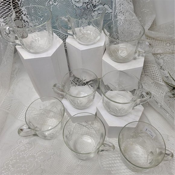 Vintage Glass Coffee Tea Cups Clear w/ Cut Design 8 Pc - Picture 5 of 10